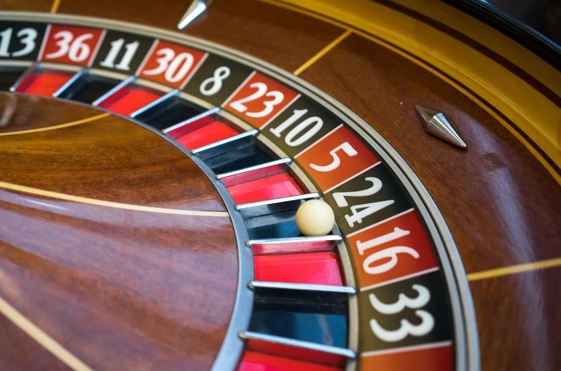 Познакомьтесь с LEV Gambling Enterprise — современным центром компьютерных игр, инноваций и бонусов
